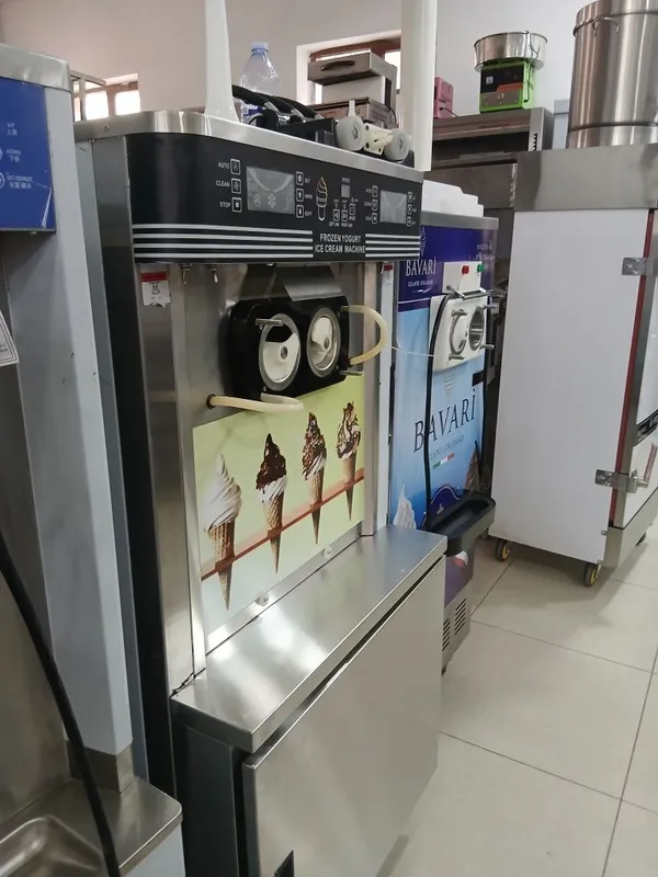 Freezer ice cream machine 3 Freezer ice cream machine 3