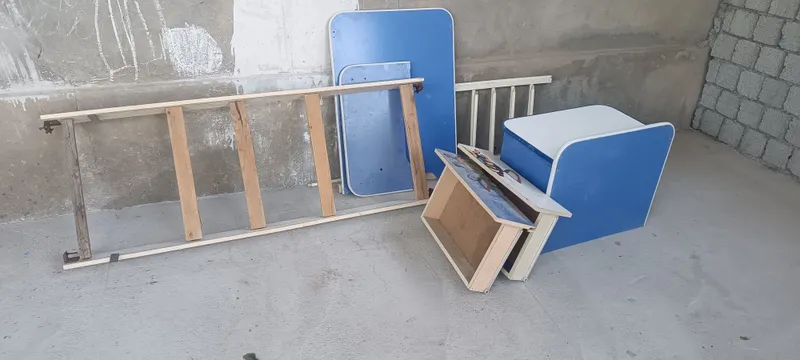 Bolalar uchun tekin kravat, xadulka, beshik bor