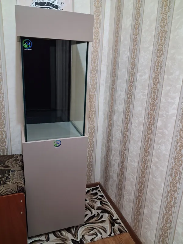 высота 1,60. толщина стекла 10 1