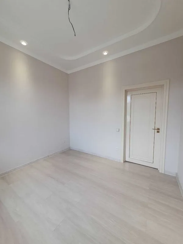 ПРОДАЕТСЯ ЕВРО ДОМ /Здание под ОФИС 2-я лин МИРАБАД САРАКУЛ 340 кв.м. — фото 8