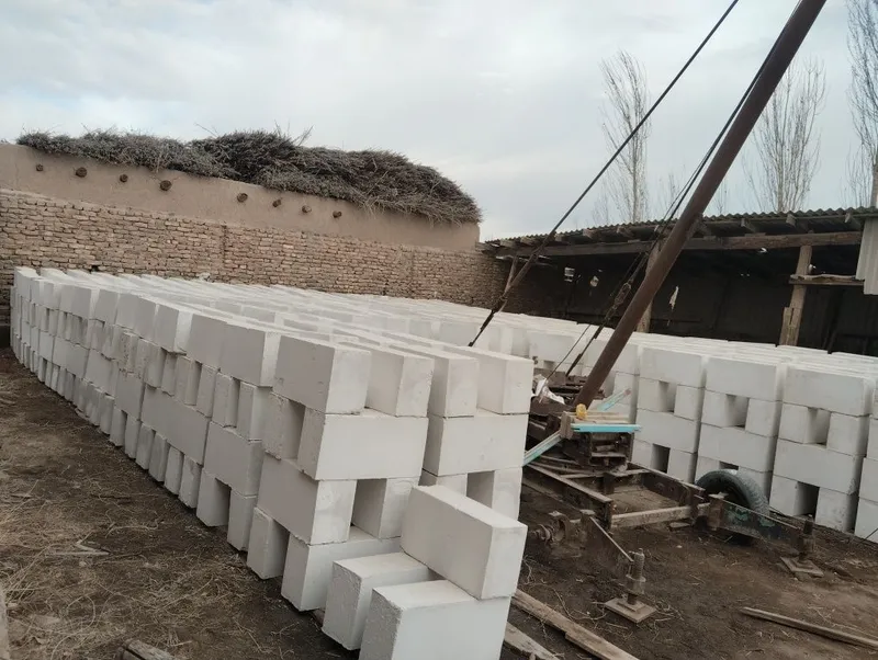 Пенаблок сотилади нархи 14000 сум размерлари 20*30*60