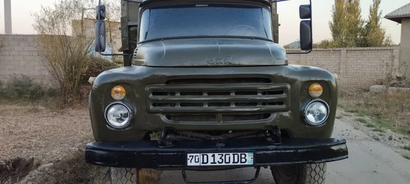 Zil Selxoz sotiladi