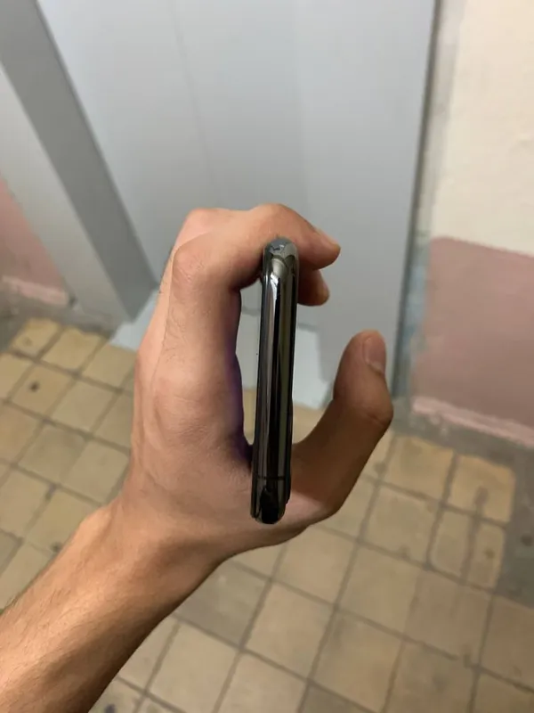 Iphone 11 pro черный 7