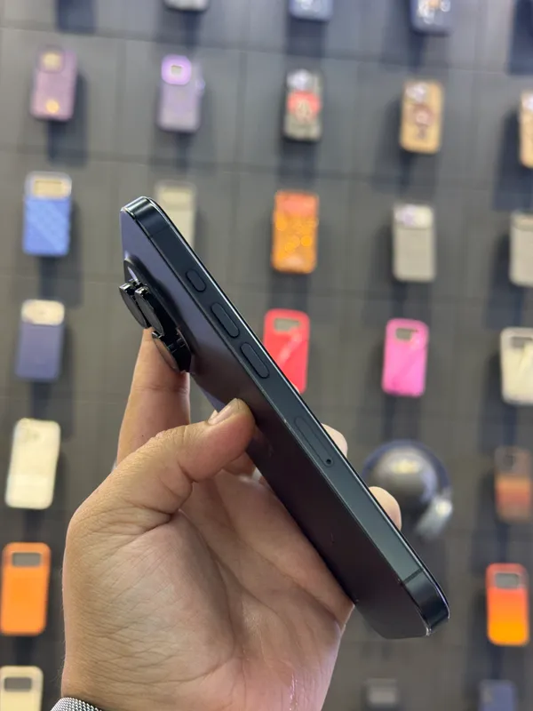 iPhone 16 pro 256Gb 6 iPhone 16 pro 256Gb 6