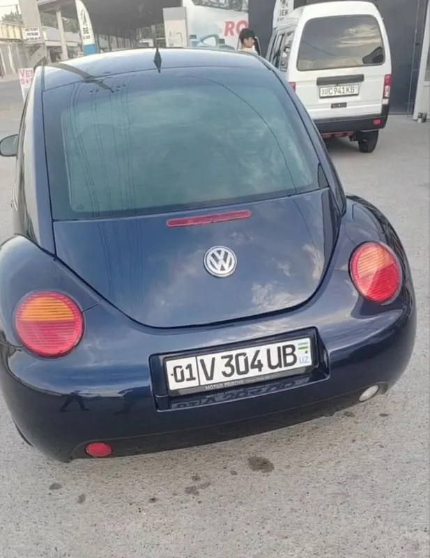 Volkswagen Beetle 2002 года, автомат 2 Volkswagen Beetle 2002 года, автомат 2