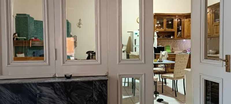 Oʻzbekiston ko‘chasi hududidagi uy 6
