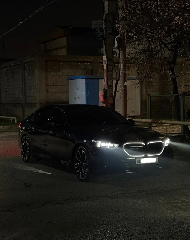 Bmw i5 edrive 40L 713 km zapas xod — фото 2
