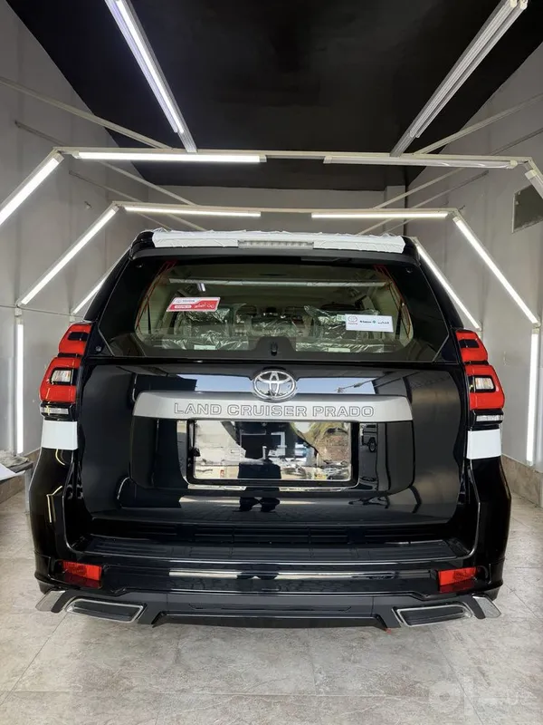 Toyota Land Cruiser 150 4 Toyota Land Cruiser 150 4