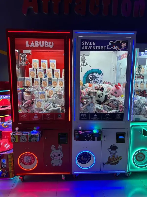 Игравой автомат ( Кран ) продается сразу с точкой