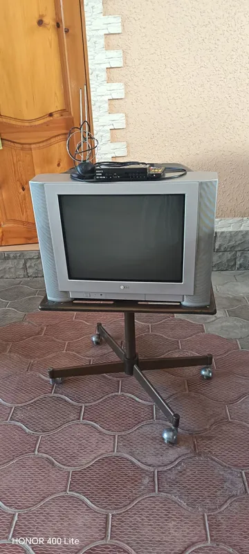 Pilisoz sitiralni televzir karavot setka sotiladi 4