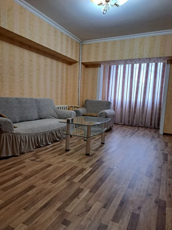 2-комнатная квартира, 65 м², 4/9 этаж (вторичка) — фото 2