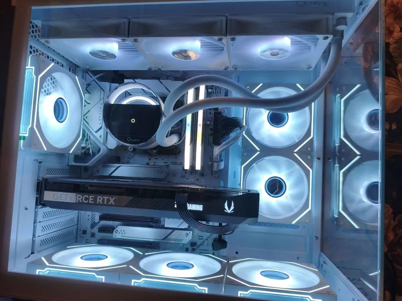 Срочно i7 14th, rtx 5070ti 16gb,32gb ddr5 , ssd 1tb ! 1