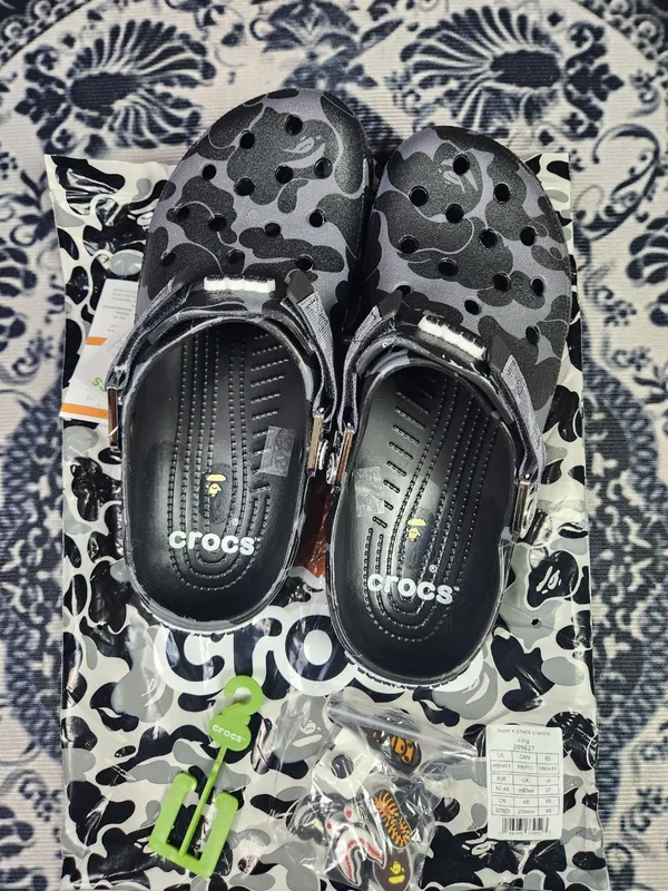 тапочки Bape crocs — фото 3 тапочки Bape crocs — фото 3