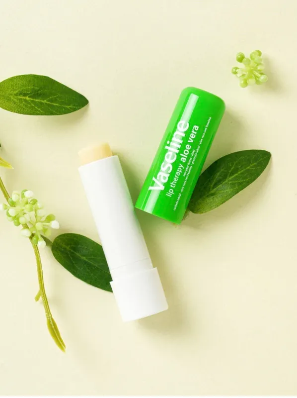 Vaseline Lip Therapy Aloe Vera