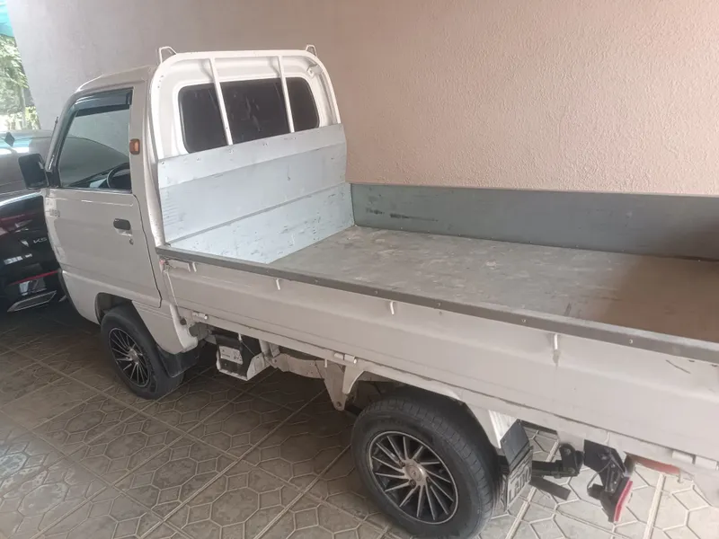 Labo sotiladi yili 2023 probek 88 000 km polni ful shumka kraska toza 1