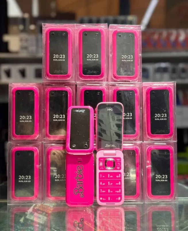 Nokia Barbie 2660 Flip 6 Nokia Barbie 2660 Flip 6
