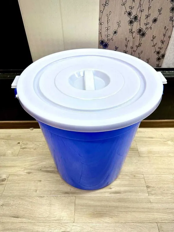 Бак круглый с крышкой 2 Бак круглый с крышкой 2