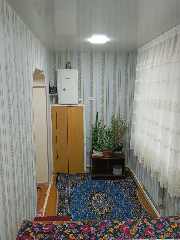 10 -mkr 3 xona sharoiti bilan 8