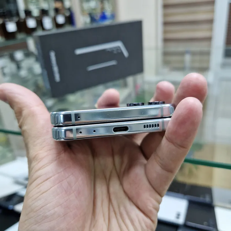 Samsung Flip5
