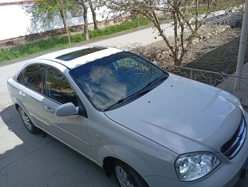chevrolet lasetti 6