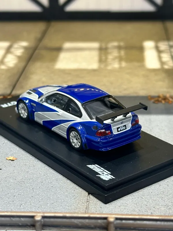 1:64 masshtabdagi BMW M3 GTR Need For Speed o‘yinchoq mashinasi 3 1:64 masshtabdagi BMW M3 GTR Need For Speed o‘yinchoq mashinasi 3