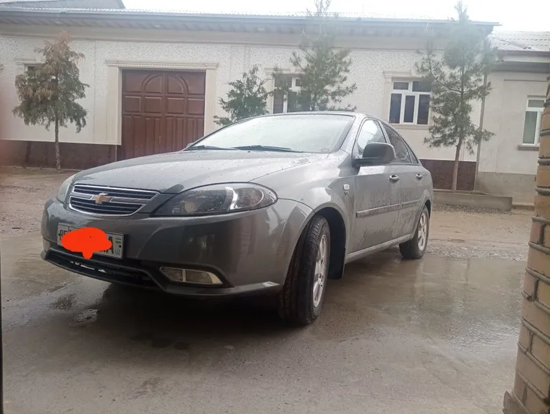 Chevrolet gentra srochni sotiladi