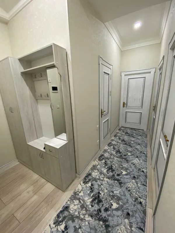 Yunusobod chinobod sanatoriyasi oldida 2