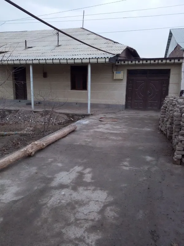 Uy sotiladi. 850 kvatrad