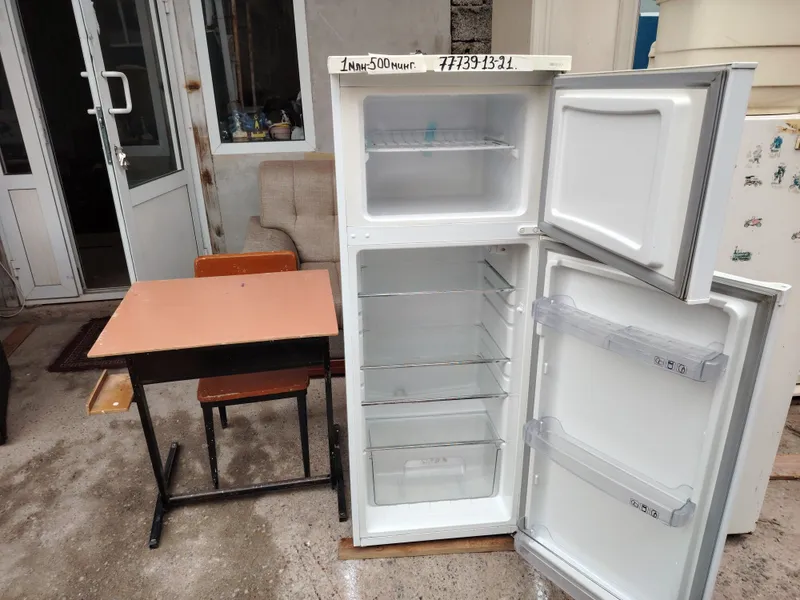 Срочно продам холадилник 2-х камерни холодильник 4