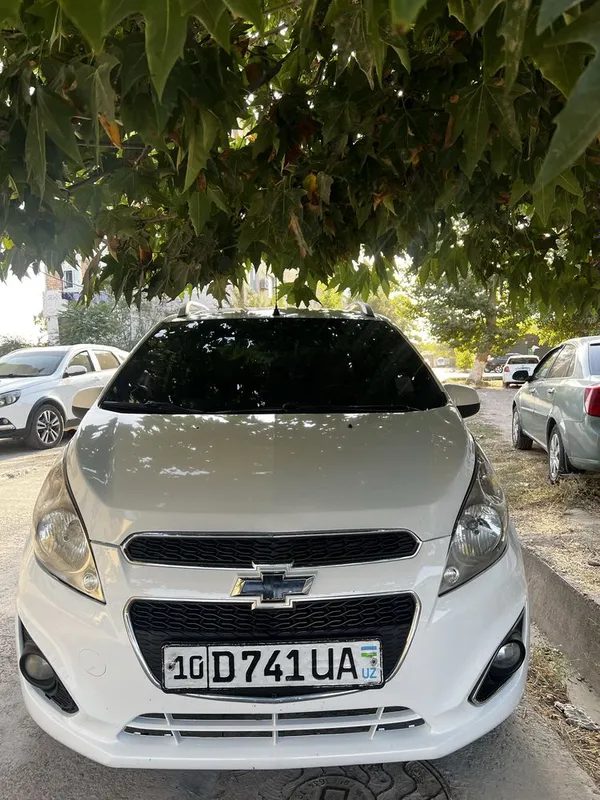 Spark 2012 chevrolet 5 Spark 2012 chevrolet 5