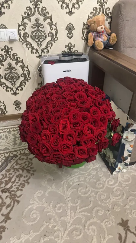 красивый букет розы