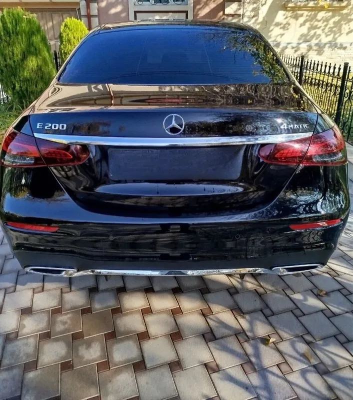 Mercedes-Benz E200 W213 год 2020 — фото 3