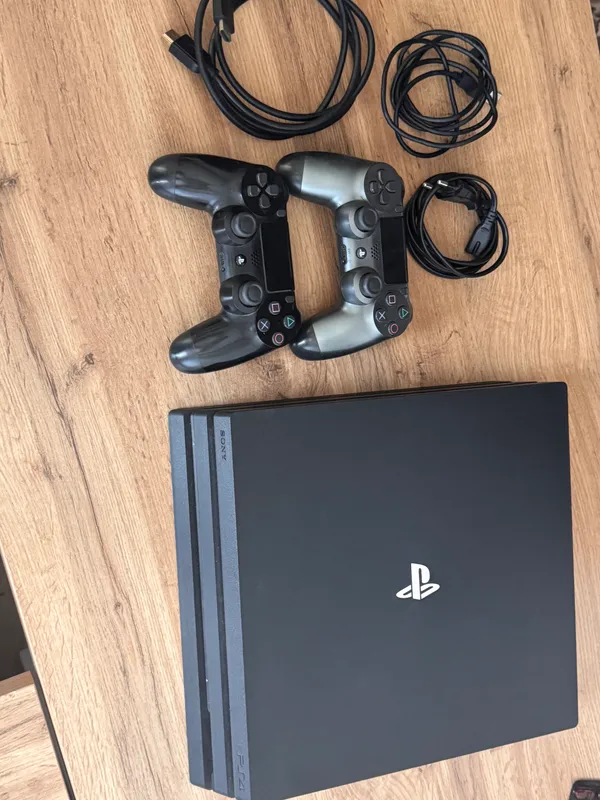 PlayStation 4 pro 1tb / Game edition