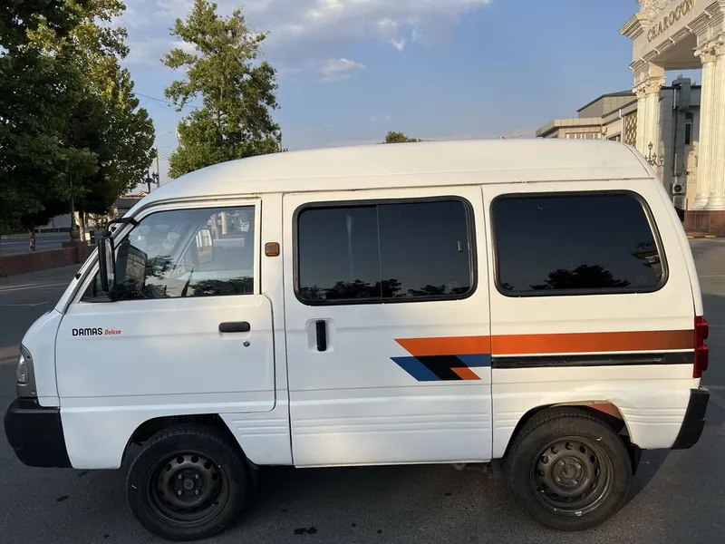 Damas белый, состояние хорошее 1