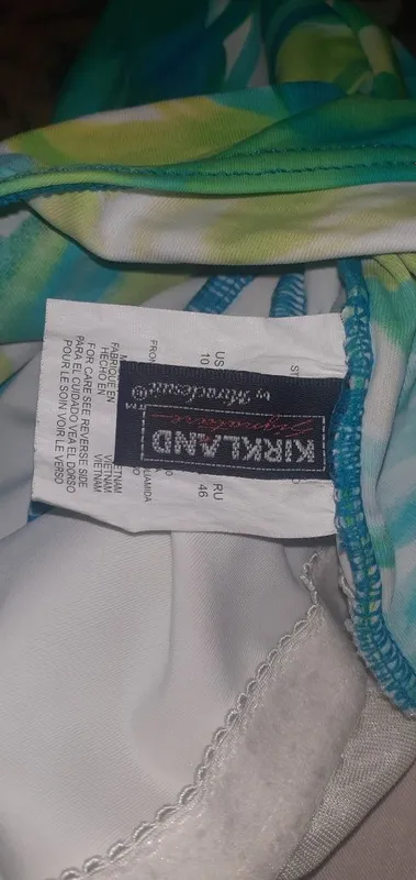 Продаёться синий купальник.фирмы KIRKLAND. 2 Продаёться синий купальник.фирмы KIRKLAND. 2