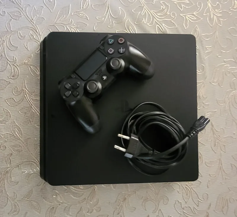 ps4 slim 1tb без игр — фото 1