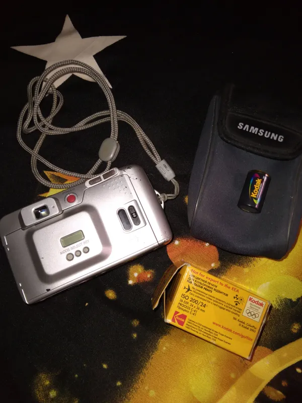 Фотоаппарат Samsung Fino 80 Super + пленка Kodak 2 Фотоаппарат Samsung Fino 80 Super + пленка Kodak 2