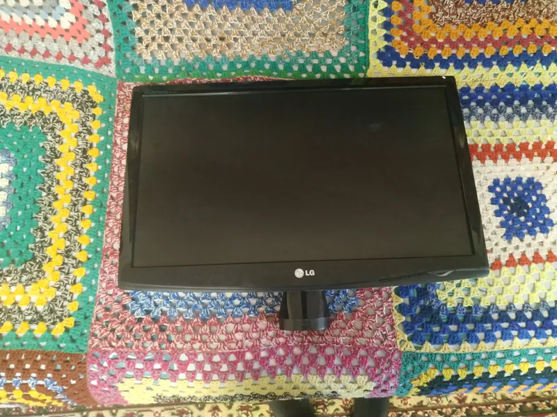 23 dyuymli monitor 3 23 dyuymli monitor 3