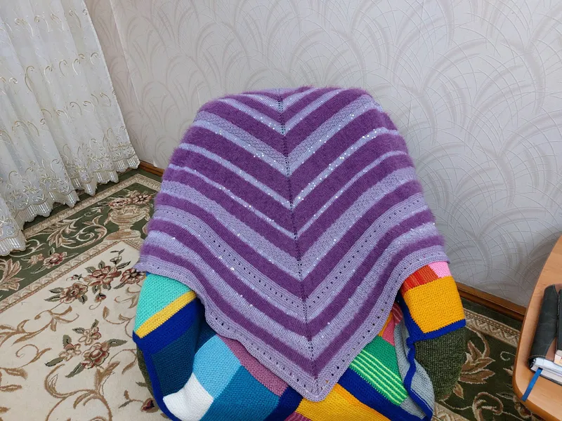 Продаю шаль из пряжи