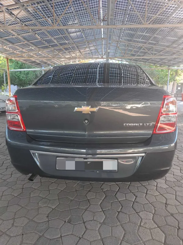 Chevrolet Cobalt — фото 1