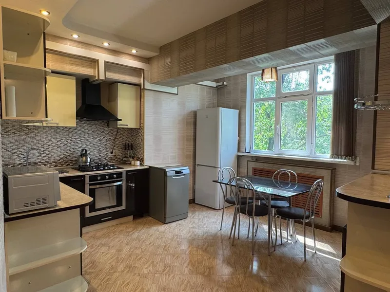 3-комнатная квартира, 82 м², Мирабад 2