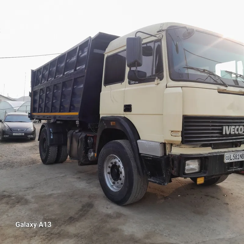 IVECO самосвал идеал — фото 1