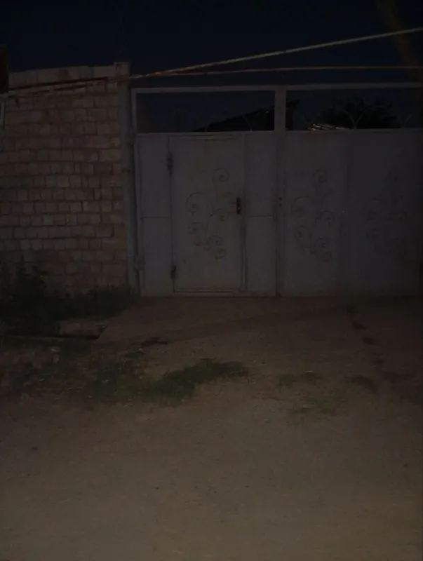 Uy sotiladi srochniy 1 Uy sotiladi srochniy 1