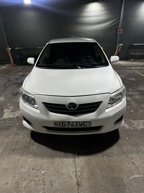 Toyota Corolla E150 sotiladi 1,8 L — фото 1