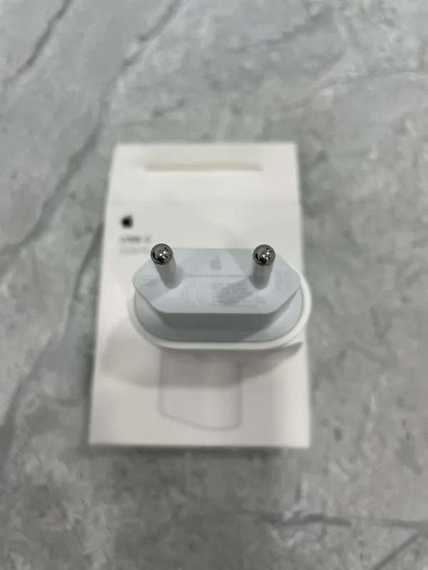 Iphone zaryadka apple galovka 20w зарядка оригинал 2 Iphone zaryadka apple galovka 20w зарядка оригинал 2