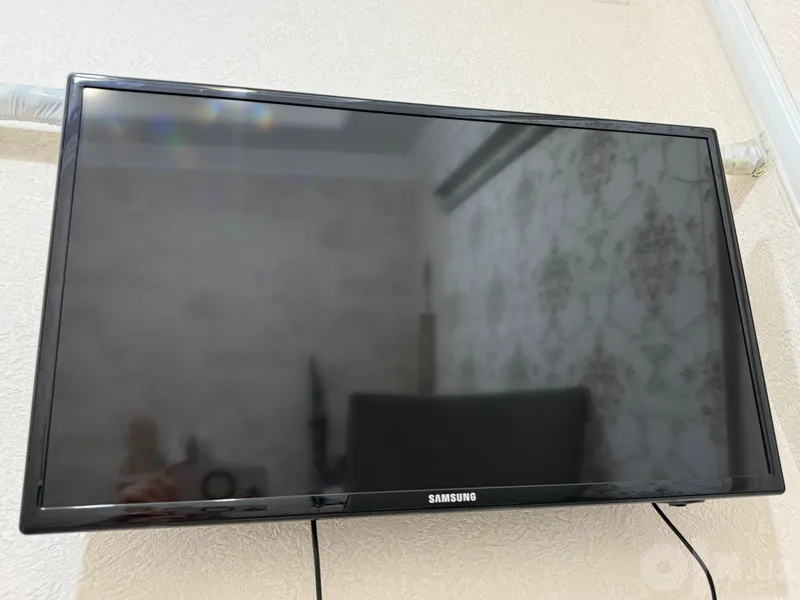Телевизор Samsung UE32EH4000 ремонт или на запчасти 1 Телевизор Samsung UE32EH4000 ремонт или на запчасти 1