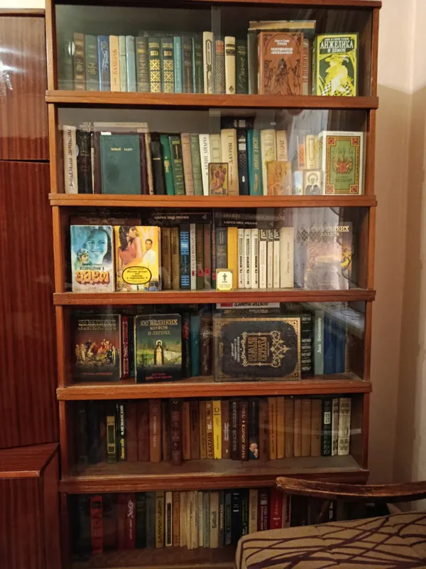 Продаются книги в хорошем состоянии поштучно 2 Продаются книги в хорошем состоянии поштучно 2