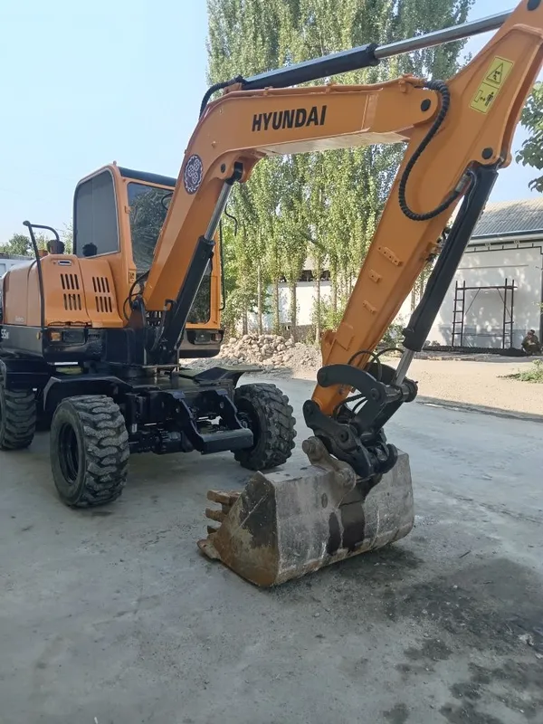 Hyundayi 555 - 7 1 Hyundayi 555 - 7 1