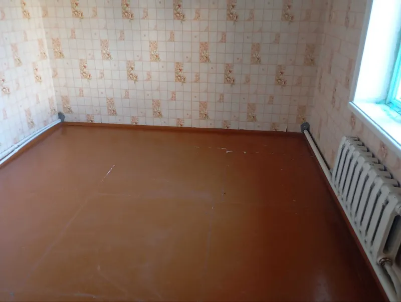 Продаётся 2-комнатный дом, переделанный в 4 комнаты, со всеми удобствами, 1 этаж 5