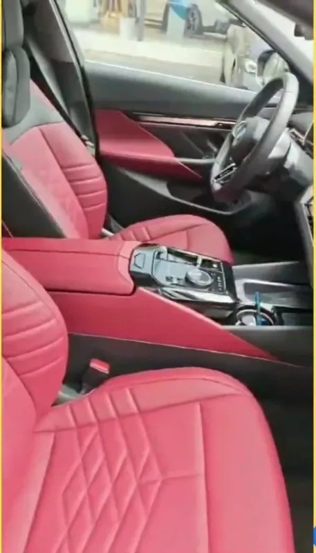 BMW i5 eDrive 40L M sport 713km 4 BMW i5 eDrive 40L M sport 713km 4